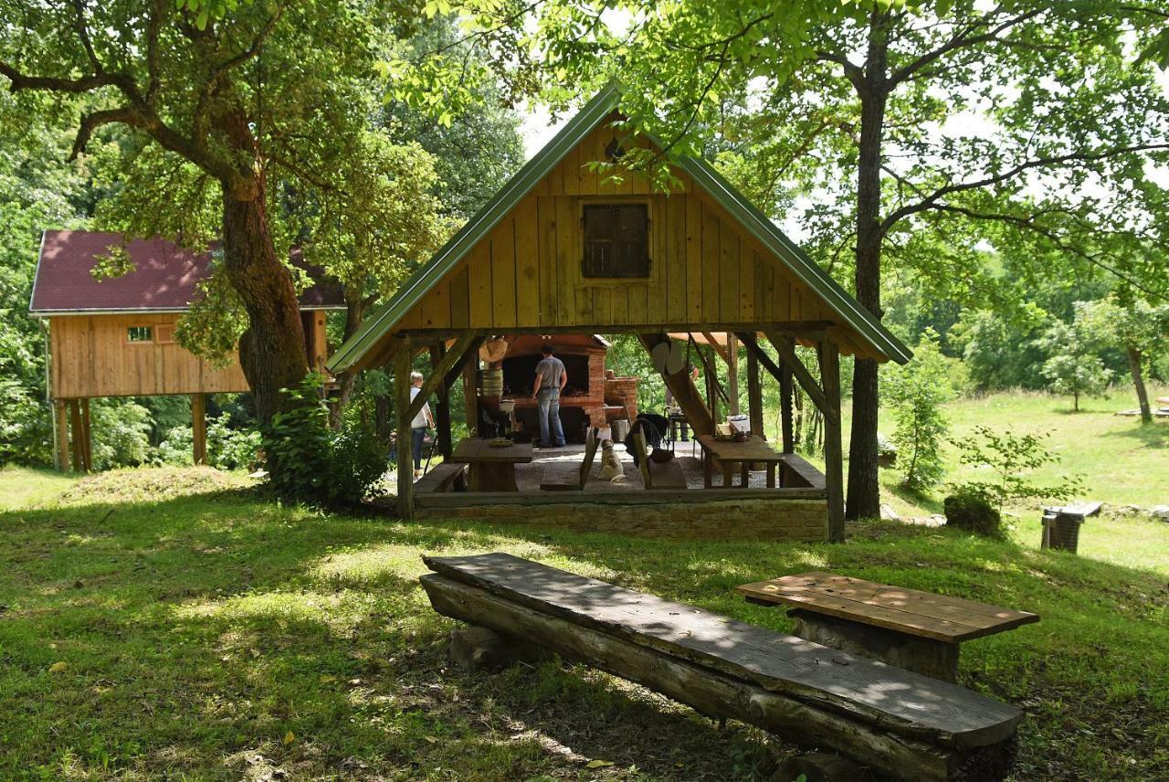 Treehouse Resnice -Mreznica Barilovic Ngoại thất bức ảnh