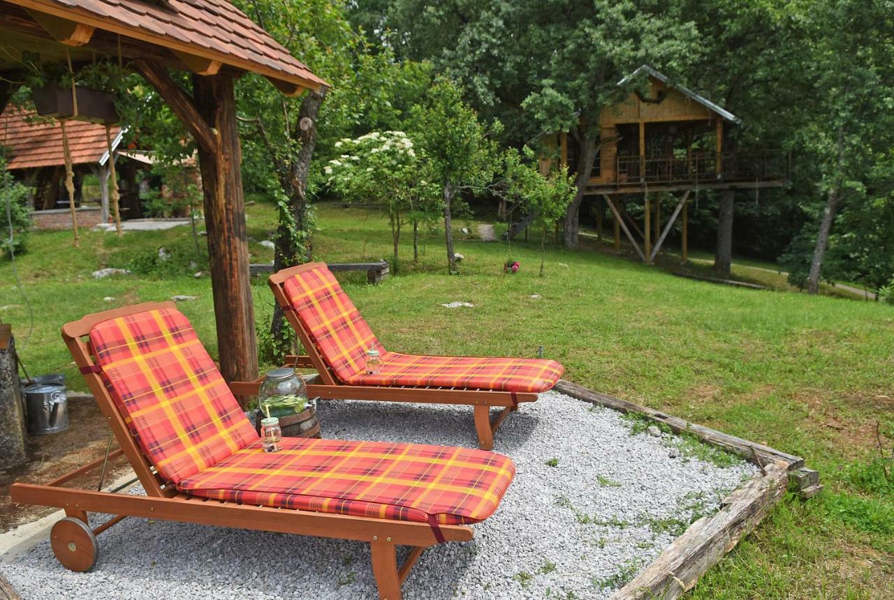 Treehouse Resnice -Mreznica Barilovic Ngoại thất bức ảnh